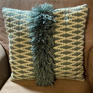 Diamond Textured Woven Square Throw Pillow